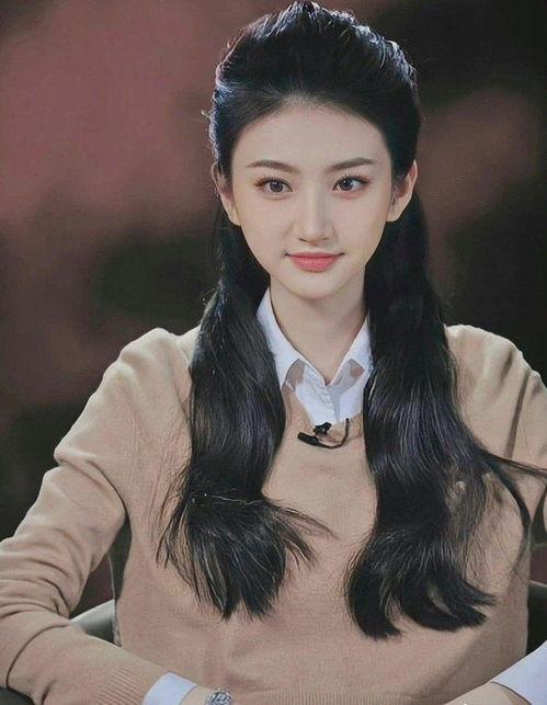 名字里白的明星,揭秘名字中带“白”的璀璨明星风采